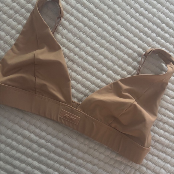 SKIMS Brown Bikini Top - Picture 4 of 6